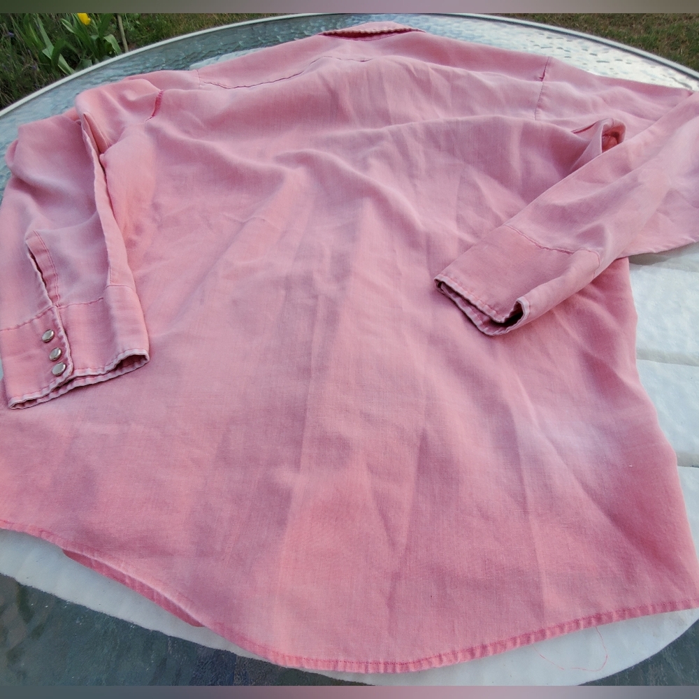 VINTAGE BRONCO WESTERN WEAR PINK DISTRESSED LONG SLEEVE PEARL SNAP - Picture 10 of 13